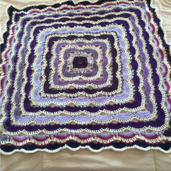 Aphgan / Throw 43" x 43" - Hand-crafted - Picture 1 of 4